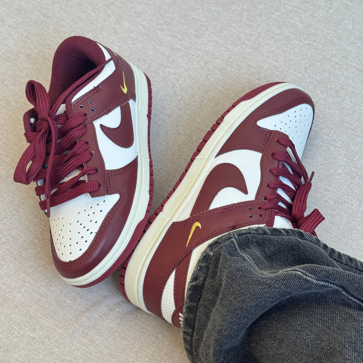 Nike Dunk Low Bordô Feminino