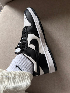 Nike Dunk Low Panda Feminino