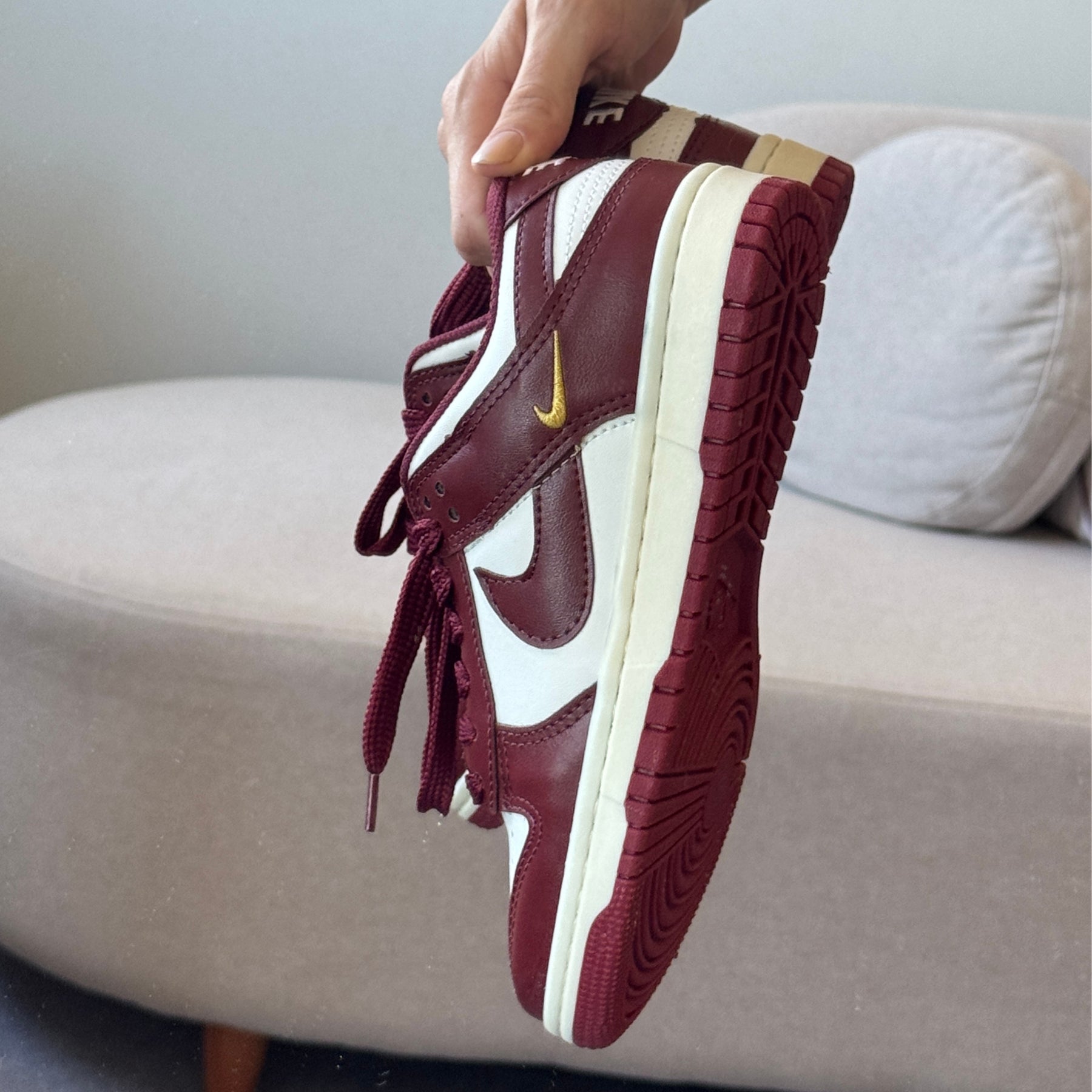 Nike Dunk Low Bordô Feminino